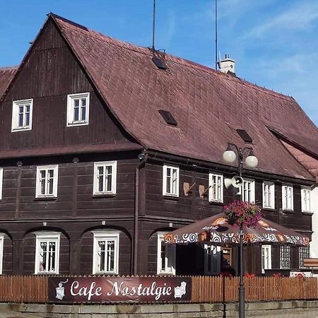 Penzion Cafe Nostalgie dvoulůžkový romantický pokoj Krásná Lípa Exteriér fotografie